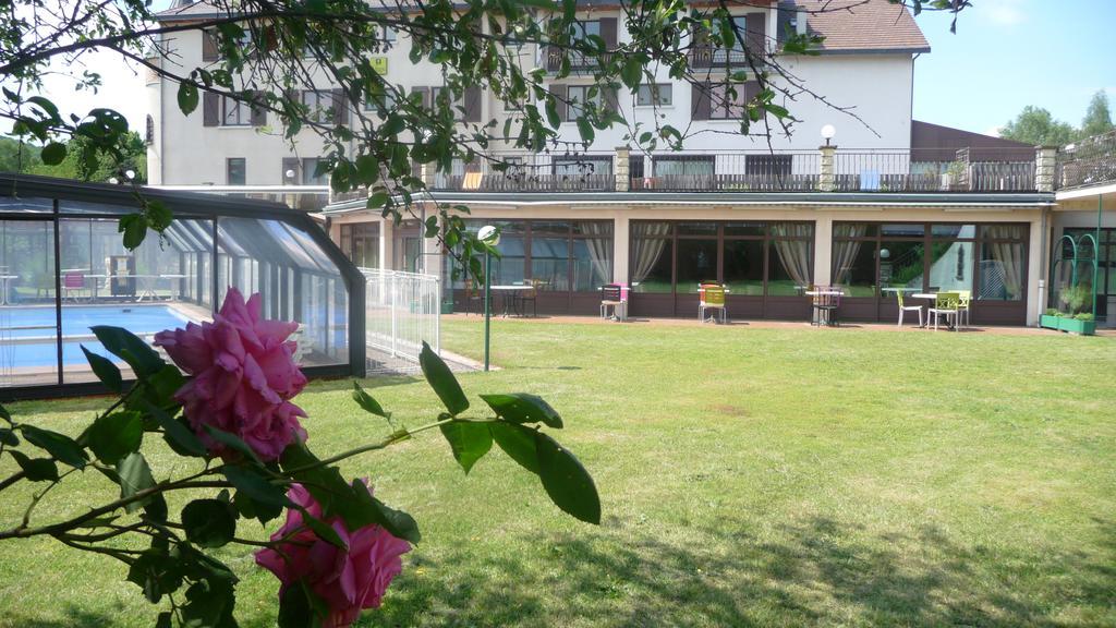 Logis La Rose Des Vents Hotel Volvic Eksteriør billede
